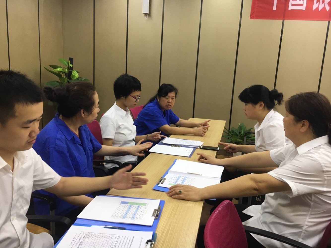 江城監(jiān)管團(tuán)隊(duì)